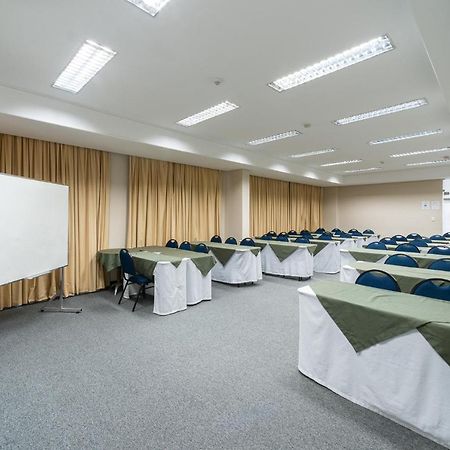 OTH1401 Flat na Ilha do Leite, Recife, um quarto. Fica em um dos mais importantes polos médicos do país Exterior foto